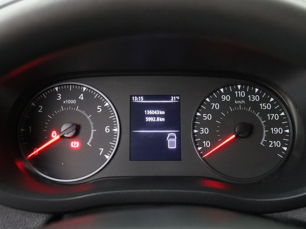 Renault Master 2.3DCI 136PK L3H2 | Kastinrichting | Imperiaal | Navigatie | Camera | 3-Persoons | Airco | Cruise 9