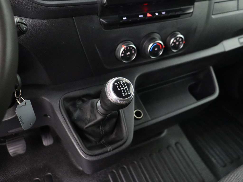 Renault Master 2.3DCI 136PK L3H2 | Kastinrichting | Imperiaal | Navigatie | Camera | Airco | Cruise | 3-Persoons 15