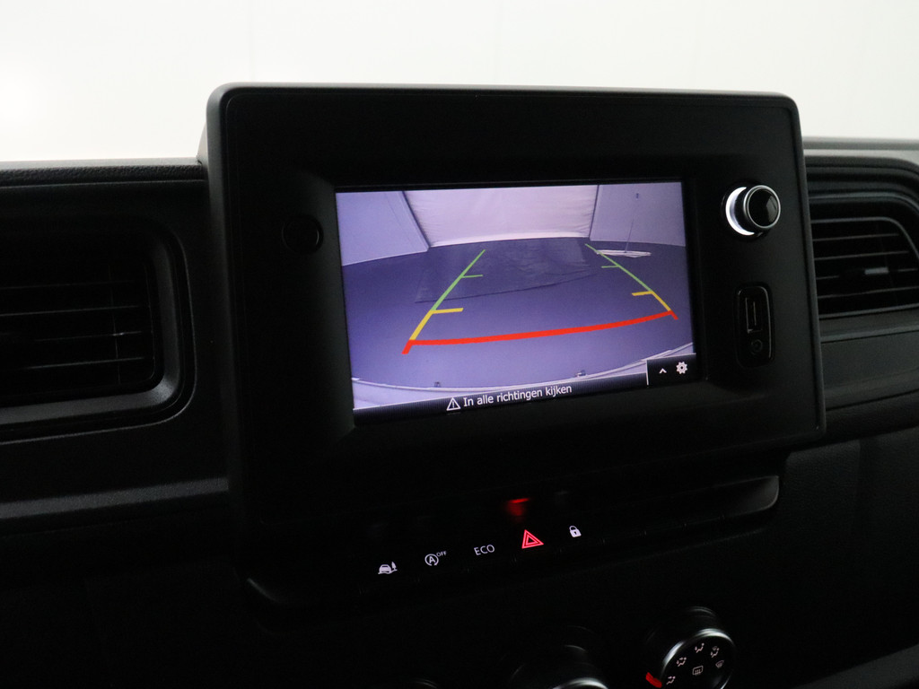 Renault Master 2.3DCI 145PK Bakwagen+Laadklep | Laadlengte 4,54 Meter | Camera | Dakspoiler | 3-Persoons | Airco | Cruise 17