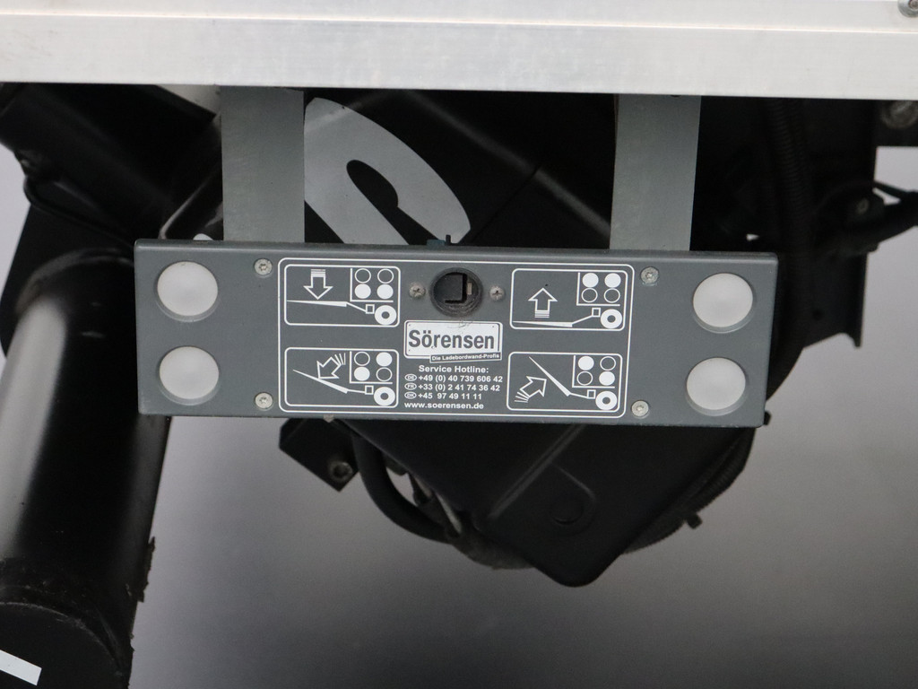 Renault Master 2.3DCI 145PK Bakwagen+Laadklep | Laadlengte 4,54 Meter | Camera | Dakspoiler | 3-Persoons | Airco | Cruise 20