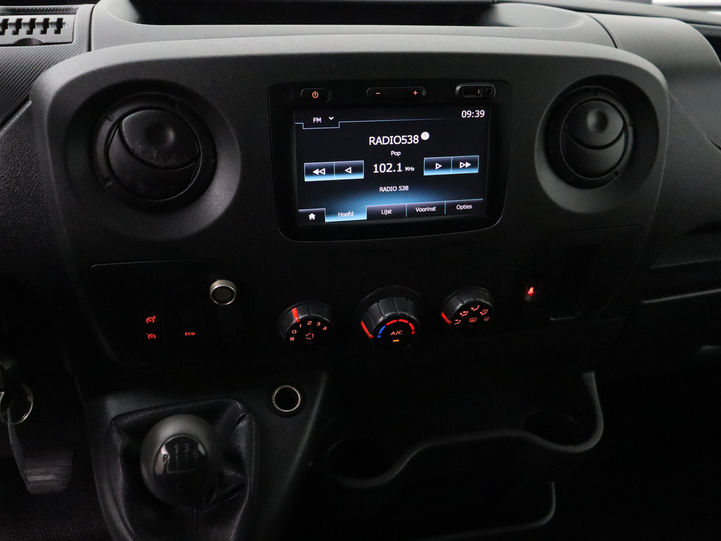 Renault Master 2.3DCi 130PK Bakwagen+Laadklep | Trekhaak | Navigatie | Airco | 3-Persoons 18