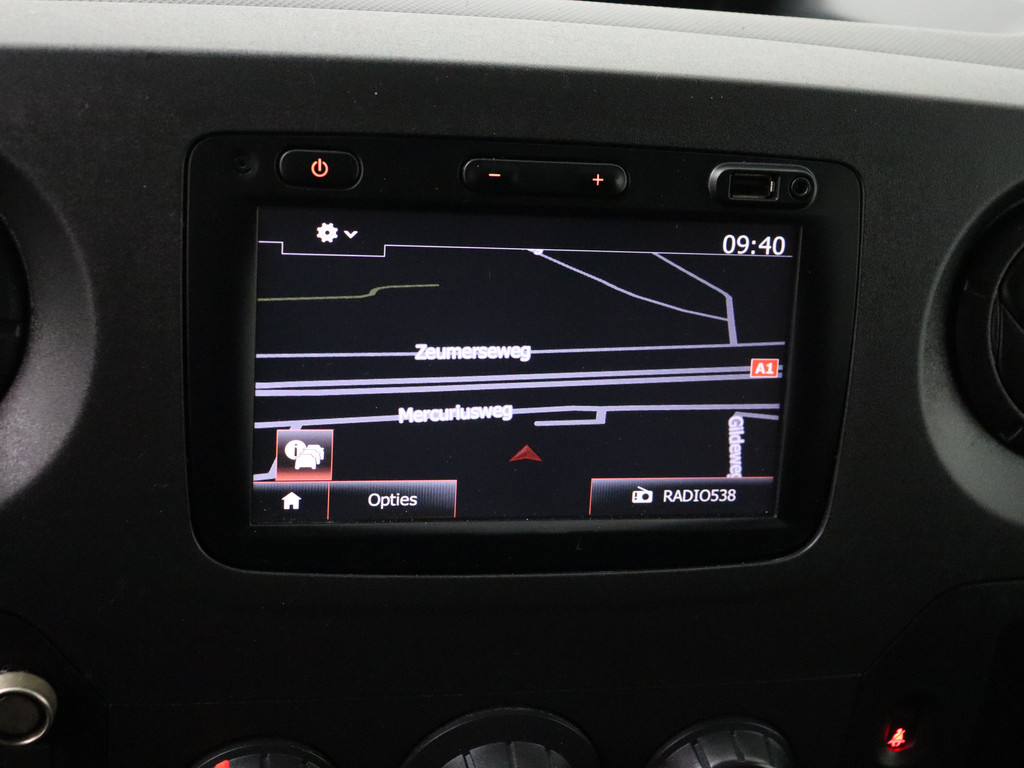 Renault Master 2.3DCi 130PK Bakwagen+Laadklep | Trekhaak | Navigatie | Airco | 3-Persoons 19