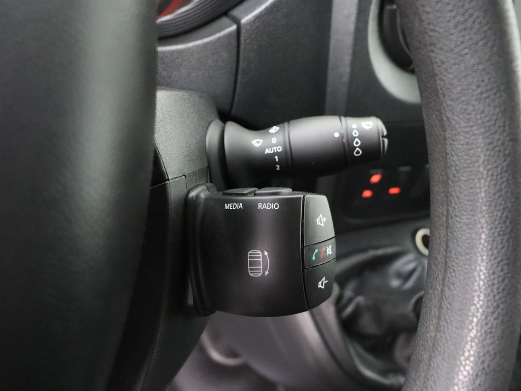 Renault Master 2.3DCi 130PK L2H2 | Navigatie | Camera | Airco | Cruise | Trekhaak | 3-Persoons 15