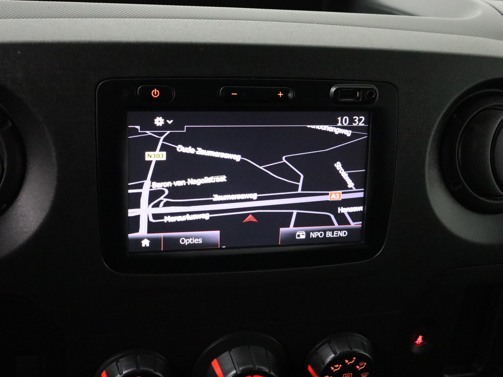 Renault Master 2.3DCi 130PK L2H2 | Navigatie | Camera | Airco | Cruise | Trekhaak | 3-Persoons 18