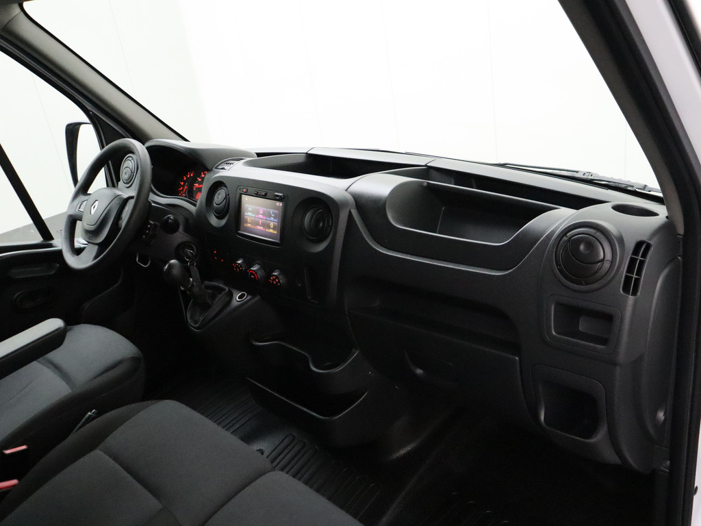 Renault Master 2.3DCi 130PK L2H2 | Navigatie | Camera | Airco | Cruise | Trekhaak | 3-Persoons 21