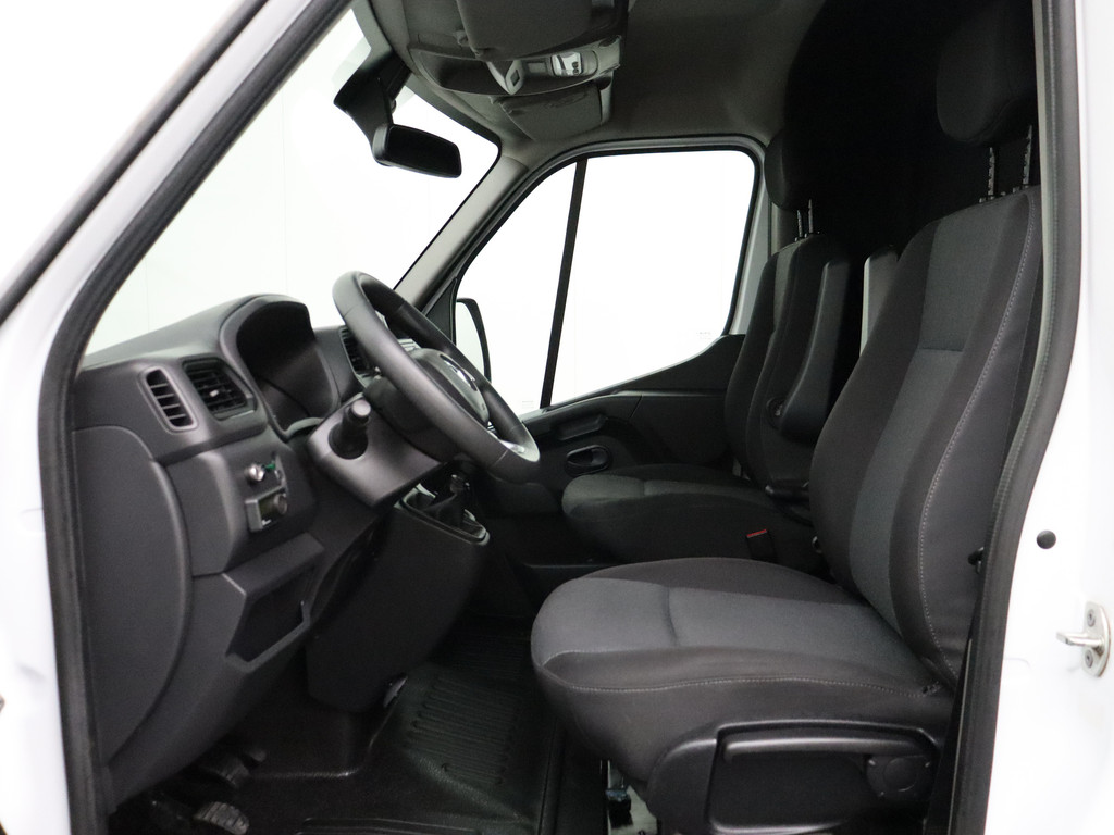 Renault Master 2.3DCi 135PK L2H2 Werkplaats | Kastinrichting | Airco | Cruise | Trekhaak 2500Kg 17