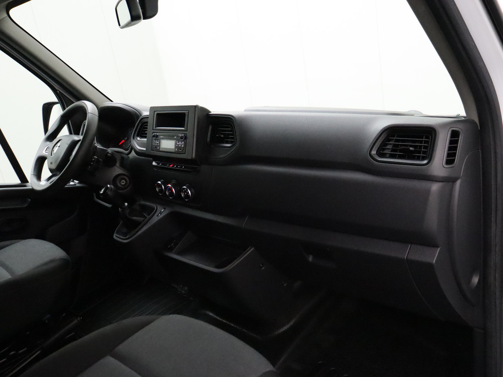 Renault Master 2.3DCi 135PK L2H2 Werkplaats | Kastinrichting | Airco | Cruise | Trekhaak 2500Kg 18