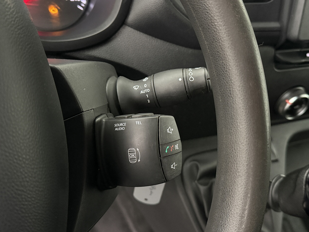 Renault Master 2.3DCi 135PK L2H2 | Werkplaatsinrichting | Airco | Camera | Gatelocks | Trekhaak 15