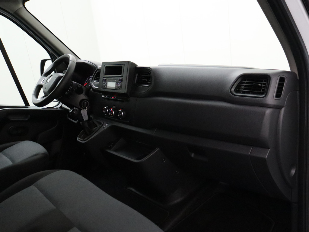 Renault Master 2.3DCi 135PK L3H2 Maxi | Airco | Cruise | 3-Persoons | Betimmering 18