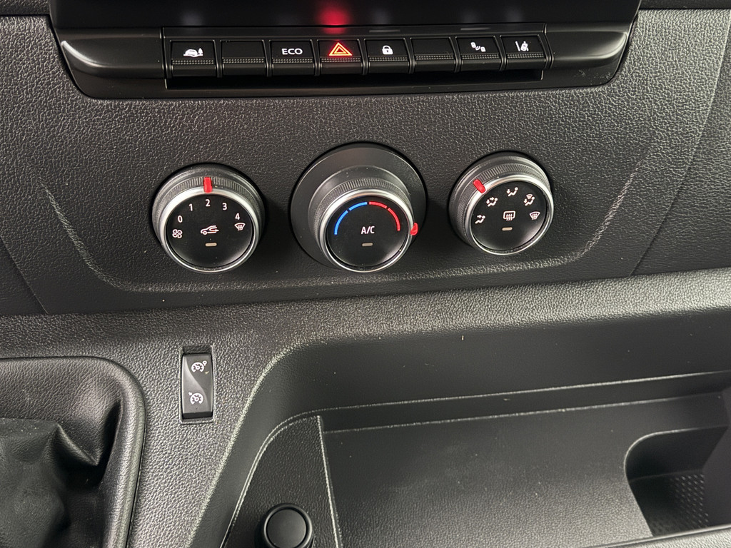 Renault Master 2.3DCi 135PK L3H2 Maxi | Leder | Navigatie | Camera | 3-Persoons | Airco | Cruise 17