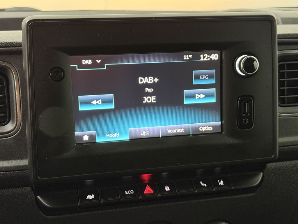 Renault Master 2.3DCi 135PK L3H2 Maxi | Leder | Navigatie | Camera | 3-Persoons | Airco | Cruise 19