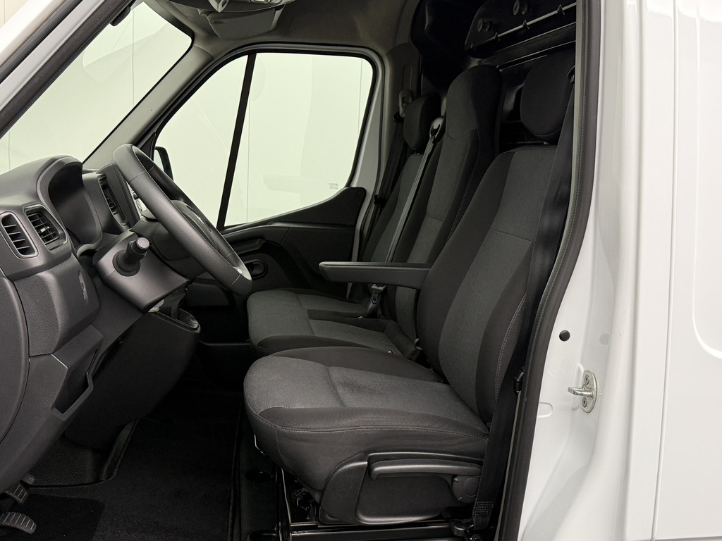 Renault Master 2.3DCi 136PK L2H2 | Airco | Cruise | 3-Persoons | Betimmering 17