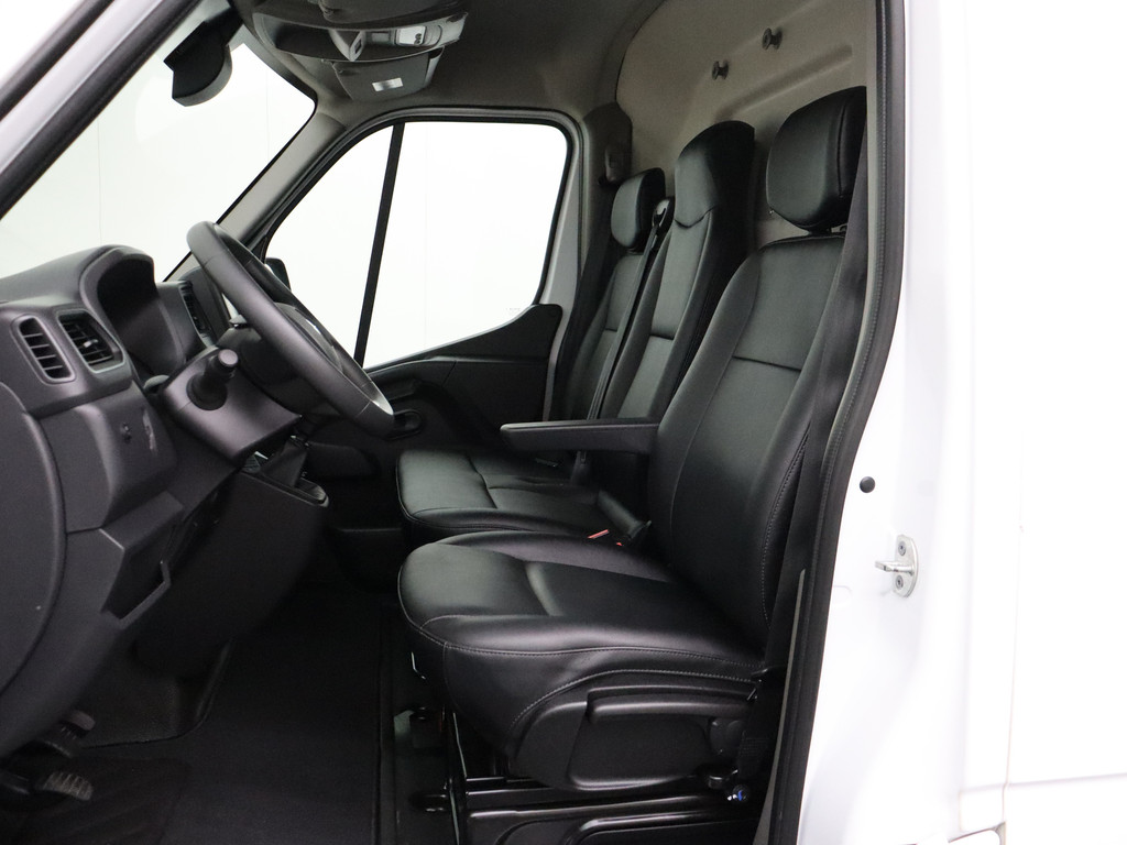 Renault Master 2.3DCi 136PK L3H2 Maxi | Leder | Navigatie | Camera | Airco | 3-Persoons | Betimmering 20