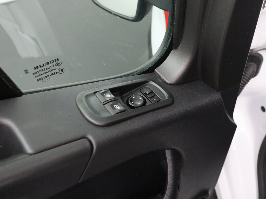 Renault Master 2.3DCi 145PK L2H2 Hoogwerker | Airco | Cruise | Trekhaak 8