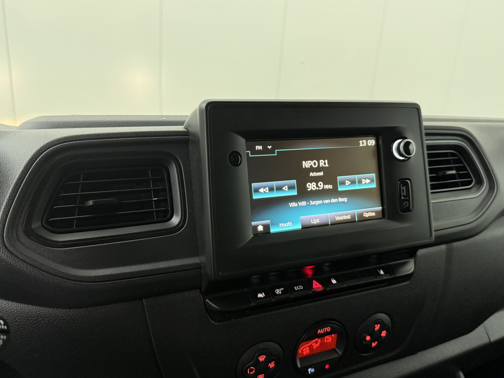 Renault Master 2.3DCi 165PK Bakwagen+Achterdeuren | 22,5 m3 | Multimedia | Camera | Dakspoiler | Airco | Cruise 17