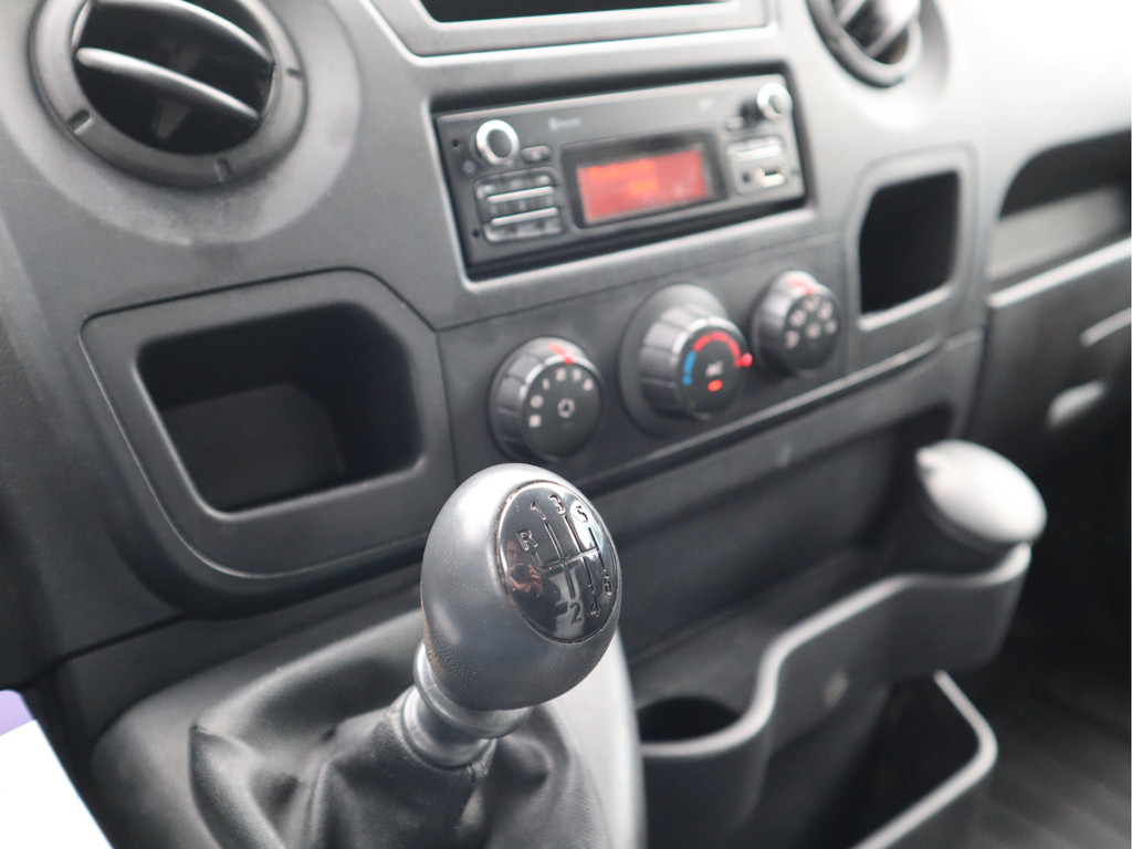 Renault Master 2.3 dCi 101pk L1H1 - Airco - Trekhaak - PDC 12