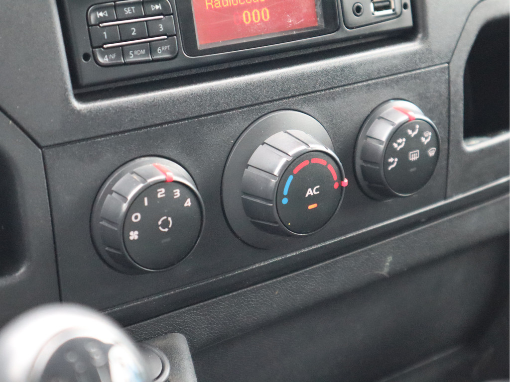 Renault Master 2.3 dCi 101pk L1H1 - Airco - Trekhaak - PDC 13