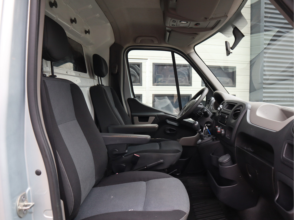 Renault Master 2.3 dCi 101pk L1H1 - Airco - Trekhaak - PDC 8