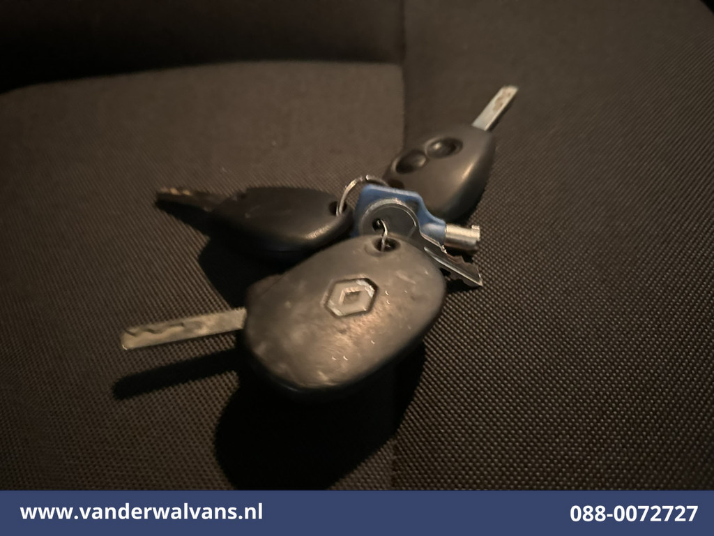 Renault Master 2.3 dCi 126pk L2H2 Airco | Cruisecontrol | 2500kg Trekhaak | Parkeersensoren Bijrijdersbank 16