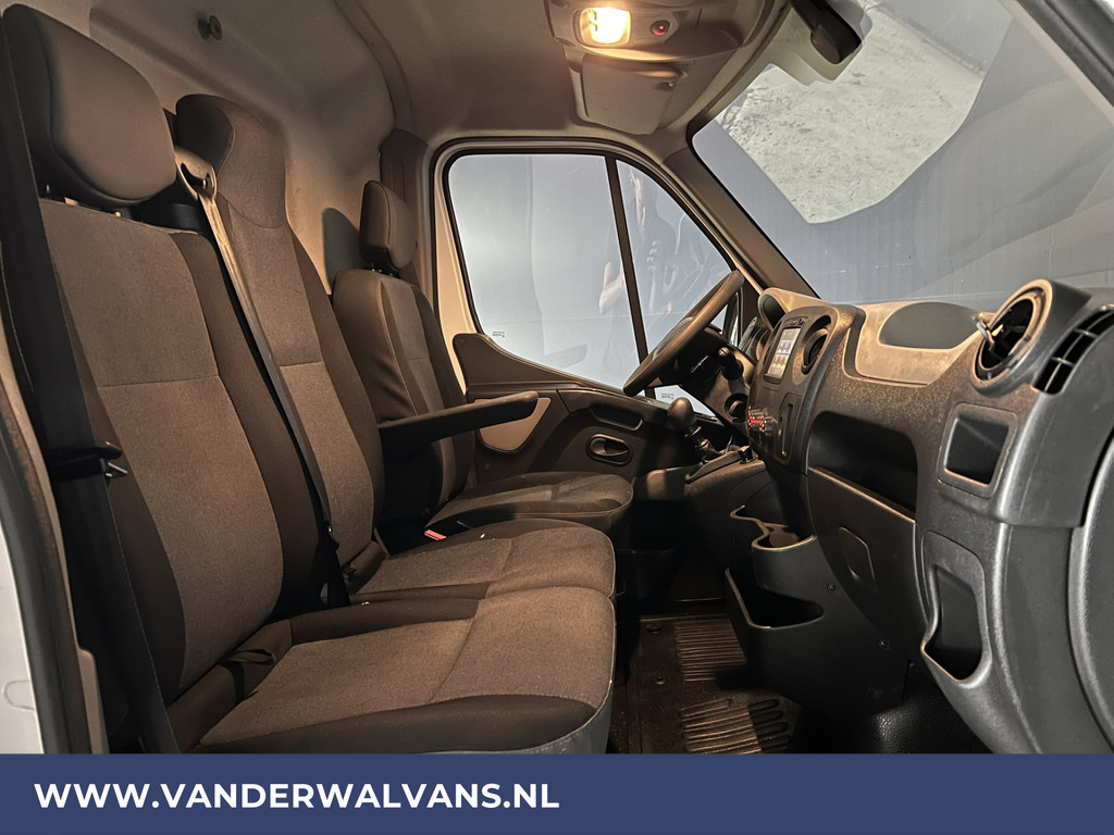 Renault Master 2.3 dCi 131pk L3H2 Euro6 Airco | Camera | Navigatie | 2500kg Trekhaak | Cruisecontrol Bijrijdersbank 8