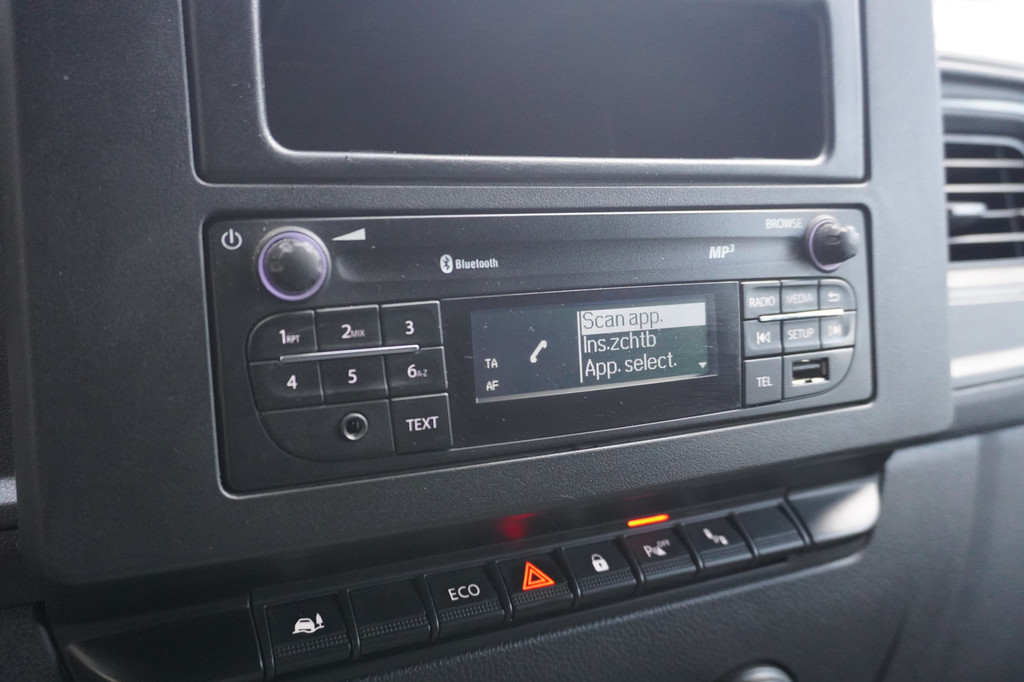 Renault Master 2.3 dCi 135PK L2H2 - EURO 6 - Airco - Cruise - PDC - Camera - â¬15.950,- Excl. 11