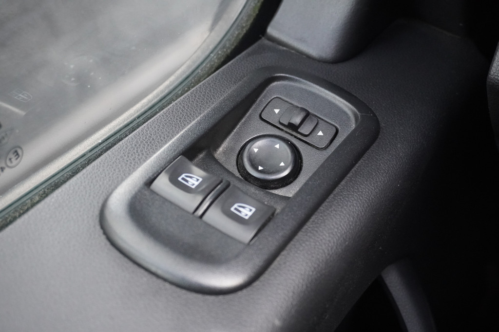 Renault Master 2.3 dCi 135PK L2H2 - EURO 6 - Airco - Cruise - PDC - Camera - â¬15.950,- Excl. 13