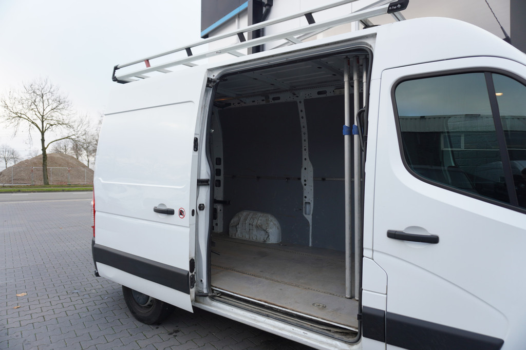 Renault Master 2.3 dCi 135PK L2H2 - EURO 6 - Airco - Cruise - PDC - Camera - â¬15.950,- Excl. 8