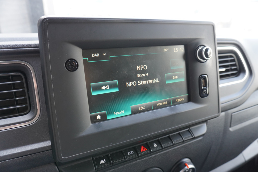 Renault Master 2.3 dCi 135PK L2H2 EURO 6 - Airco - Navi - Cruise - Imperiaal - â¬17.900,- Excl. 10