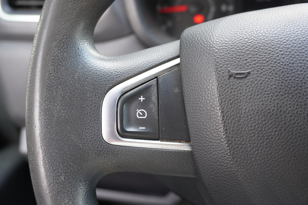 Renault Master 2.3 dCi 135PK L2H2 EURO 6 - Airco - Navi - Cruise - Imperiaal - â¬17.900,- Excl. 13