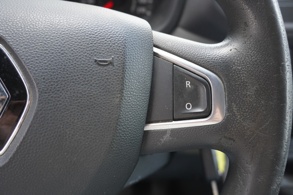 Renault Master 2.3 dCi 135PK L2H2 EURO 6 - Airco - Navi - Cruise - Imperiaal - â¬17.900,- Excl. 14