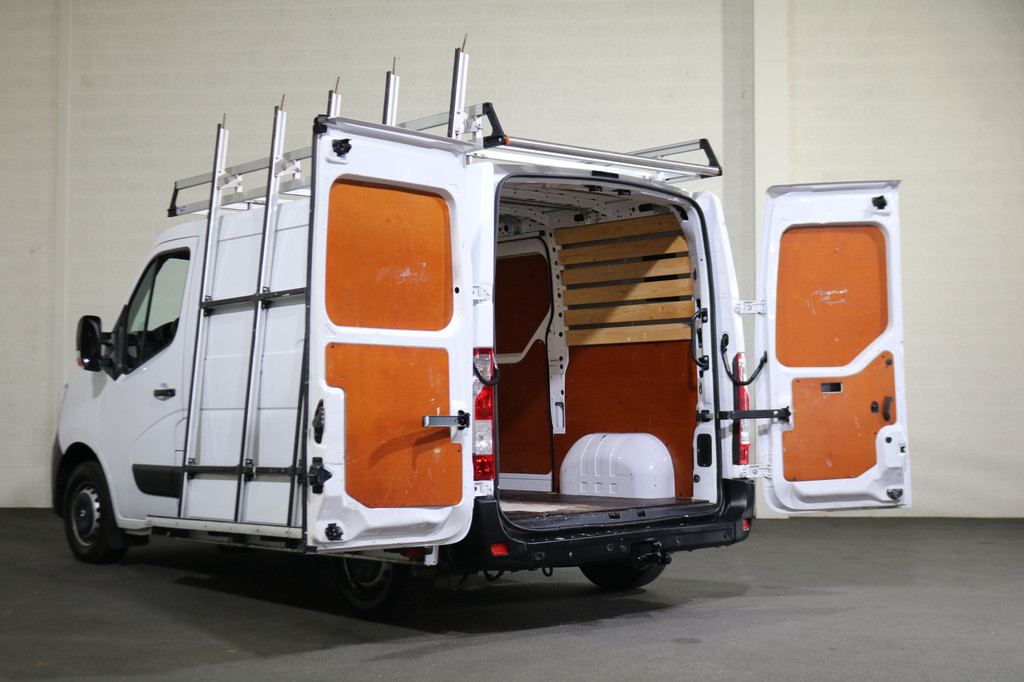 Renault Master 2.3 dCi 135pk L1 H1 Airco Glasresteel 11