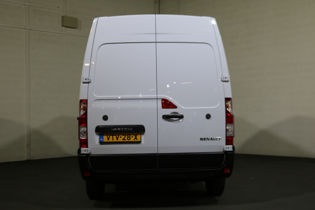 Renault Master 2.3 dCi 135pk L3 H2 8