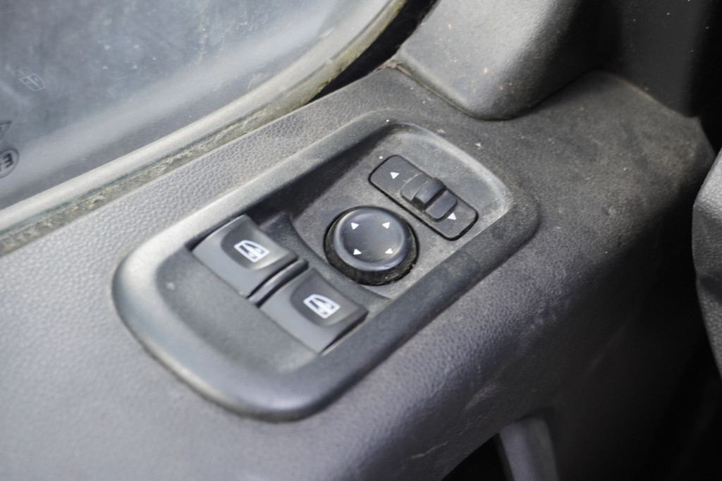 Renault Master 2.3 dCi 136PK L2H2 EURO 6 - Airco - Navi - Cruise - ⬠14.950,- Excl. 19