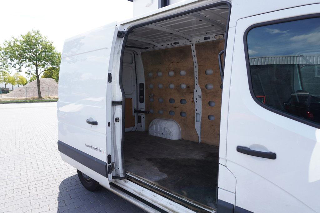 Renault Master 2.3 dCi 136PK L2H2 EURO 6 - Airco - Navi - Cruise - ⬠14.950,- Excl. 8