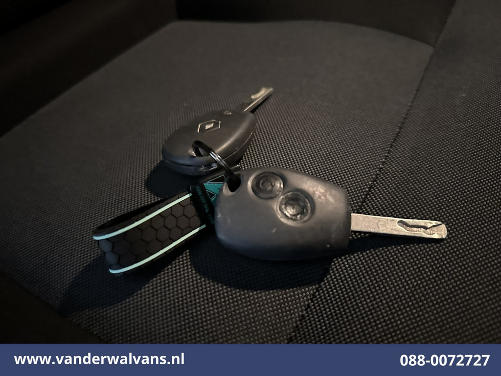 Renault Master 2.3 dCi 136pk L2H2 Airco | Navigatie | Camera | 2500kg Trekhaak | Imperiaal Cruisecontrol, 270 graden achterdeur, Trap, Bijrijdersbank 18
