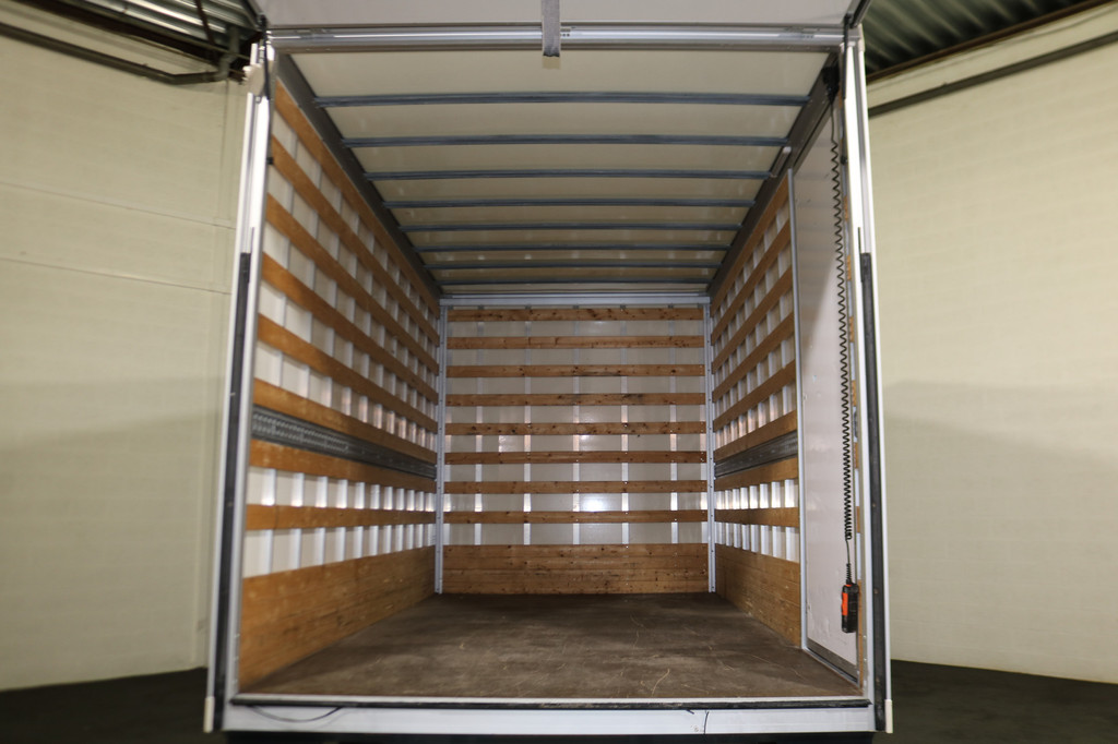 Renault Master 2.3 dCi 145pk Bakwagen met Laadklep 14