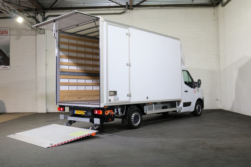 Renault Master 2.3 dCi 145pk Bakwagen met Laadklep 16