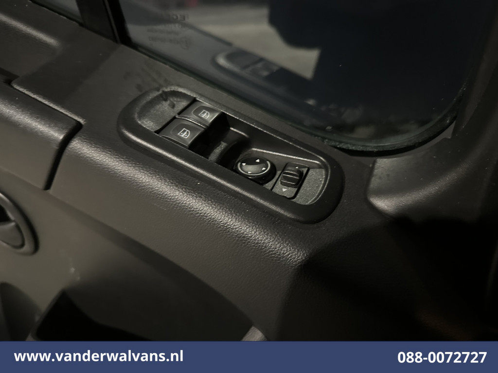 Renault Master 2.3 dCi 146pk Bakwagen 233cm Hoog Laadklep Euro6 Airco | Cruisecontrol | Lat om lat betimmering Zijdeur, Bijrijdersbank 17