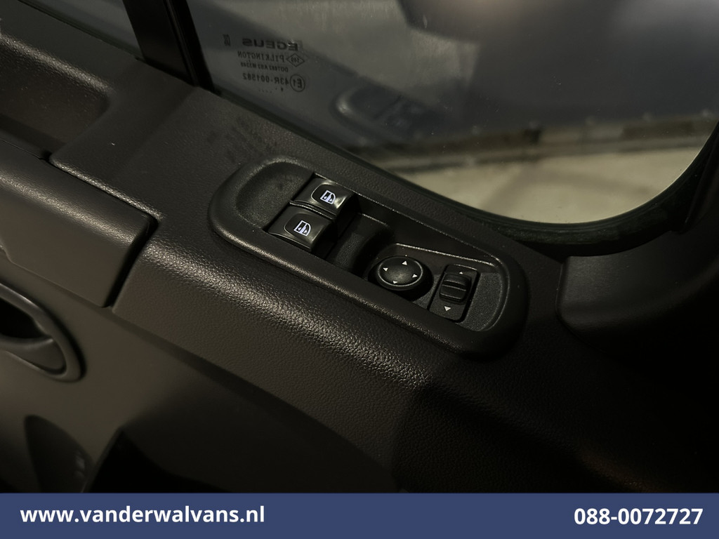 Renault Master 2.3dCi 146pk Bakwagen Laadklep Euro6 Airco | LED | Bijrijdersbank 17