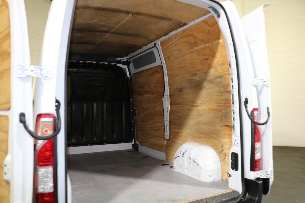 Renault Master 2.3 dCi 146pk L2 H2 2x Schuifdeur Airco Navigatie Camera 13