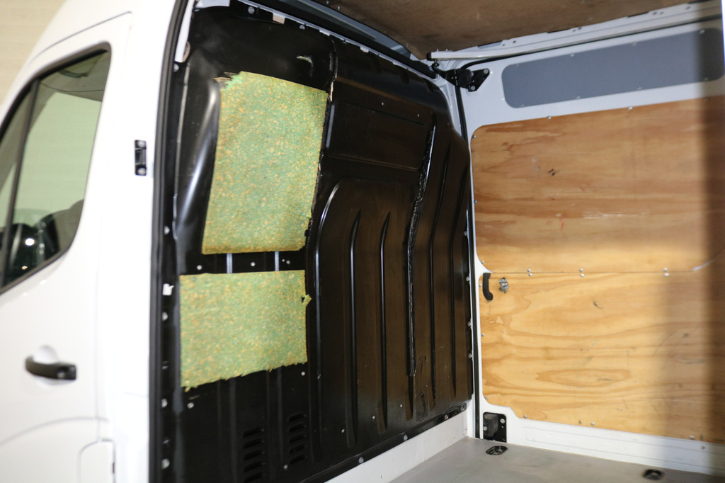 Renault Master 2.3 dCi 146pk L2 H2 2x Schuifdeur Airco Navigatie Camera 17