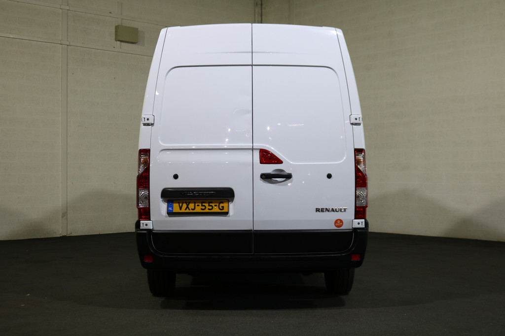 Renault Master 2.3 dCi 150pk L2 H2 8