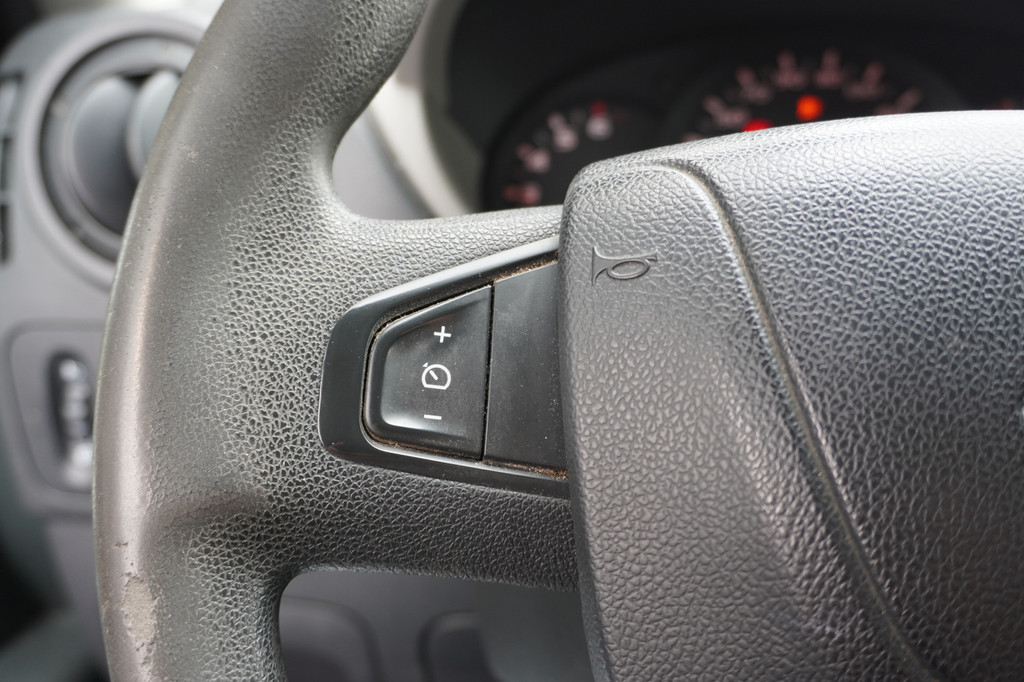 Renault Master 2.3 dCi 164PK L2H2 - Airco - Navi - Cruise - ⬠6.950,- Excl. 12