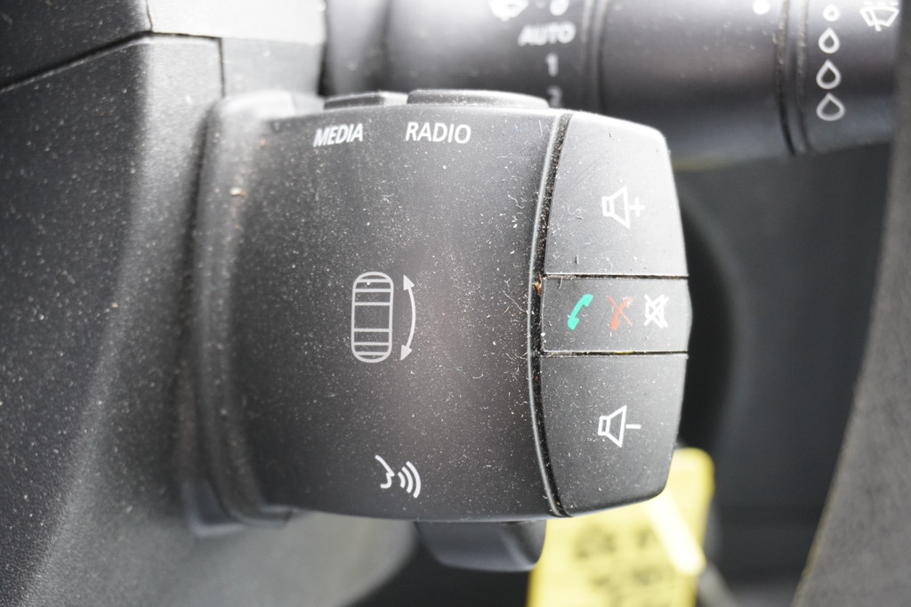 Renault Master 2.3 dCi 164PK L2H2 - Airco - Navi - Cruise - ⬠6.950,- Excl. 16