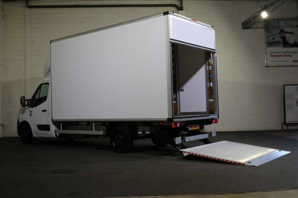 Renault Master 2.3 dCi 165pk Bakwagen Airco Navigatie Laadklep Camera 12