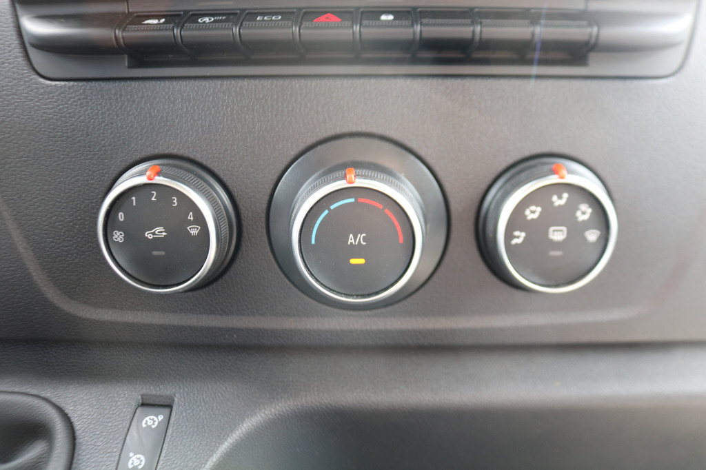 Renault Master 2.3 dCi 165pk Bakwagen met Laadklep 21