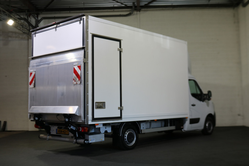 Renault Master 2.3 dCi 165pk Bakwagen met Laadklep 9