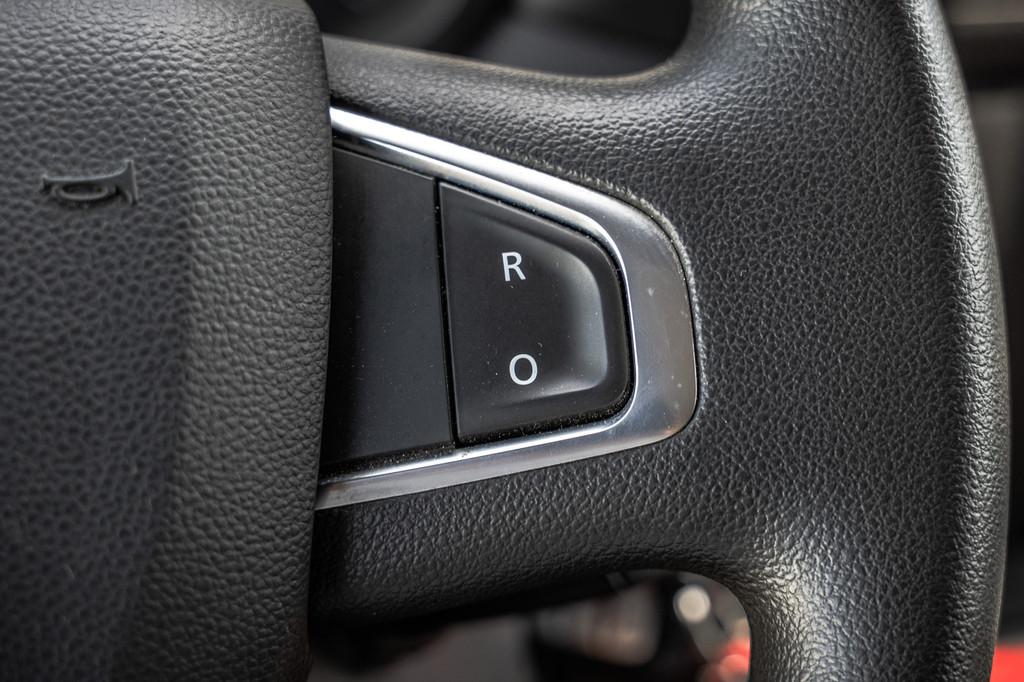 Renault Master 2.3dCi | Bakwagen met Laadklep | LED | Carplay | Camera | Cruise 16