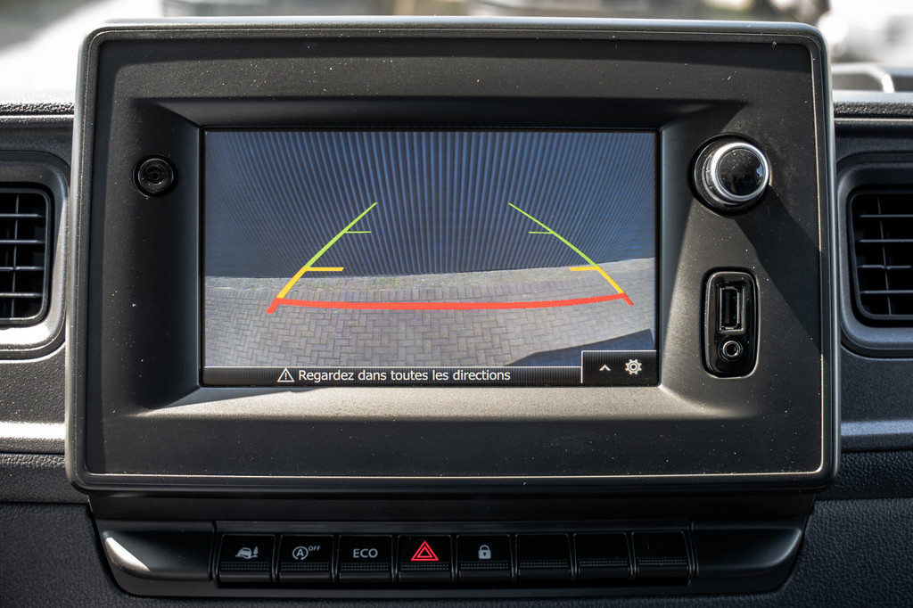 Renault Master 2.3dCi | Bakwagen met Laadklep | LED | Carplay | Camera | Cruise 21