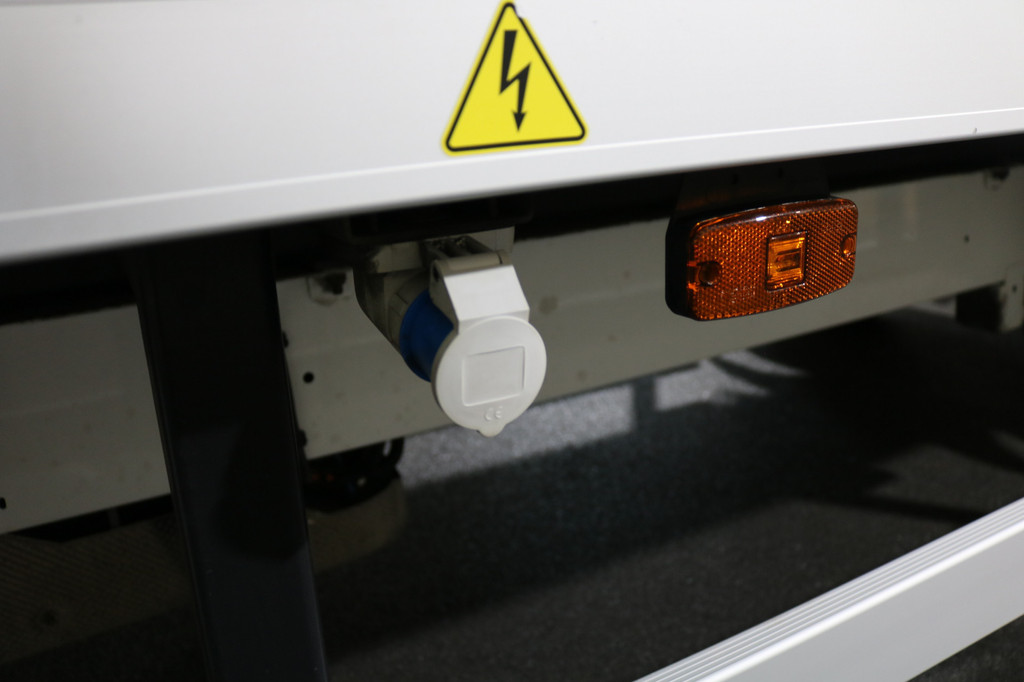 Renault Master 2.3 dCi Koelwagen Bakwagen met Laadklep -10 Graden Dag en Nacht 21